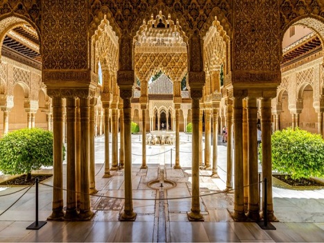 محمد الخطابي: 534عاماً مرّت على سقوط آخر معاقل الإسلام فى الأندلس