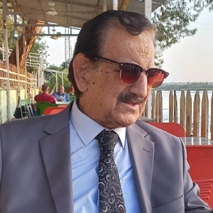 علي محمد اليوسف: متاهة عشق
